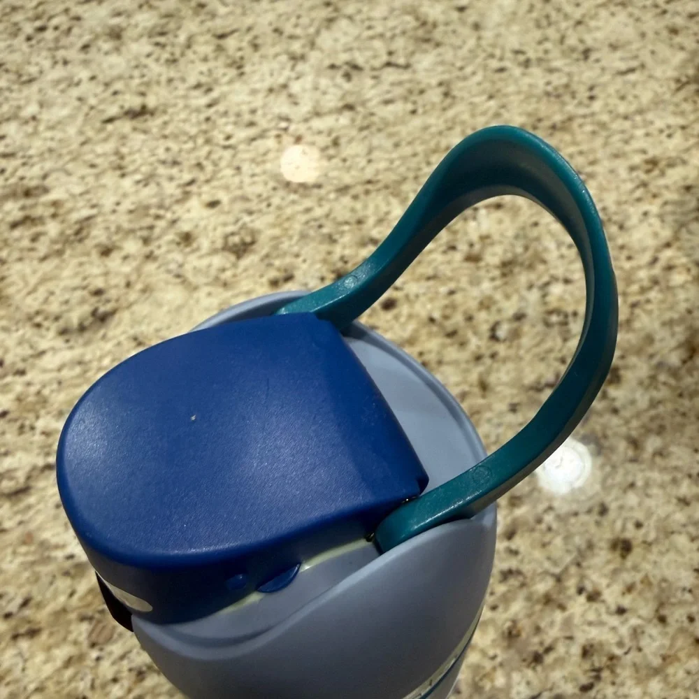 Owala Blue Insulated Tumbler 24oz